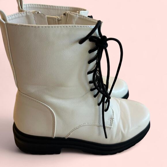 White and black Docs style leather combat boots size 8 - Picture 4 of 7